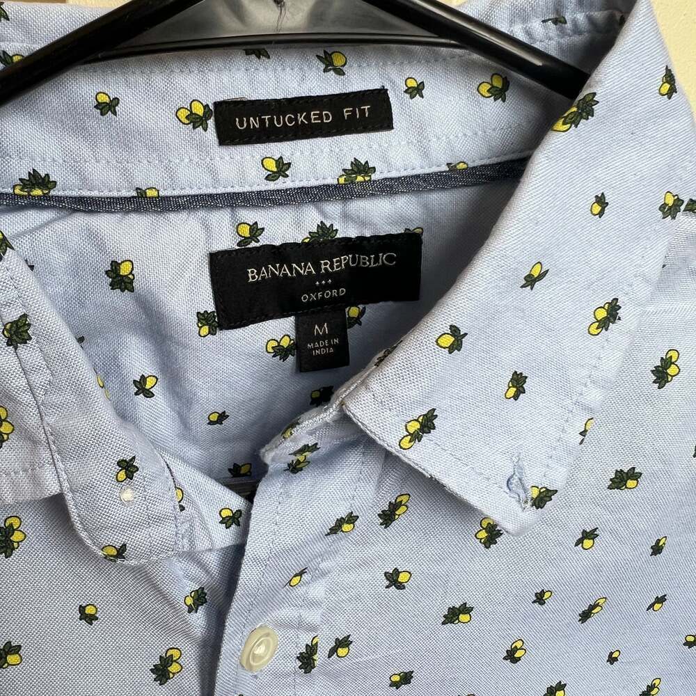 Banana Republic Men's Blue Lemon Print Oxford Shirt - Untucked Fit - Picture 2 of 4